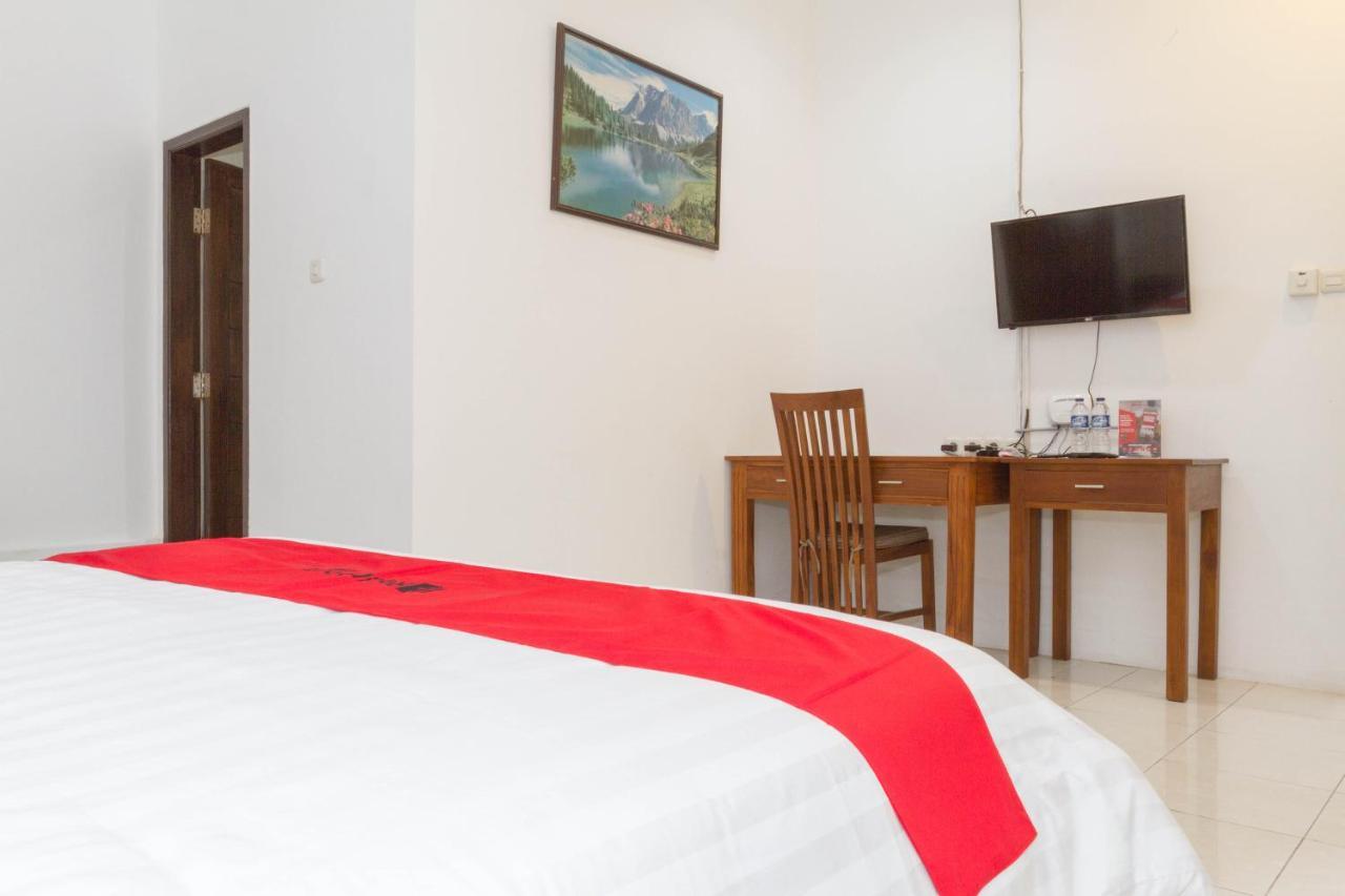 Reddoorz Near Jatinangor Town Square Hotel Eksteriør billede