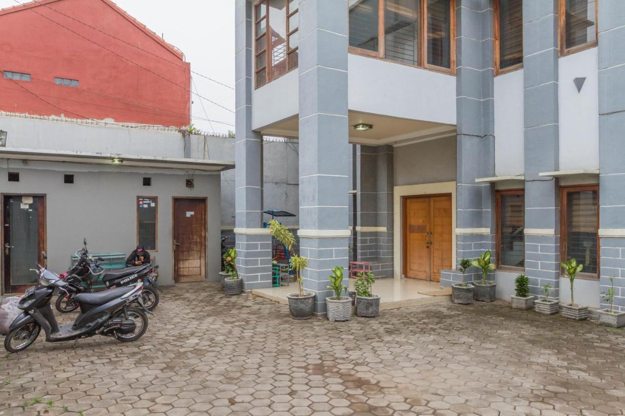 Reddoorz Near Jatinangor Town Square Hotel Eksteriør billede
