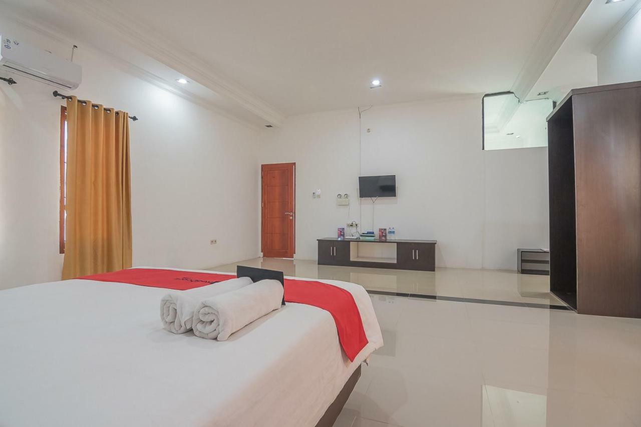 Reddoorz Near Jatinangor Town Square Hotel Eksteriør billede